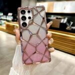 Geometric Soft Glossy Transparent Case With Solid Glitter Paper !!! 😍 - Image 3
